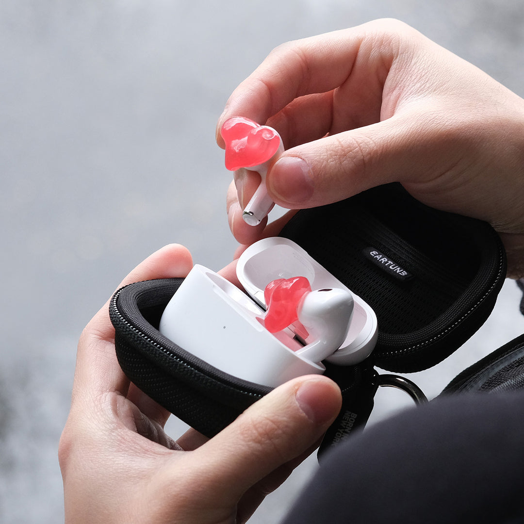 イヤホン airpods case Amazon | ZENIX DESIGN TECH AirPods Pro 用 ケース カラビナ付 レザー